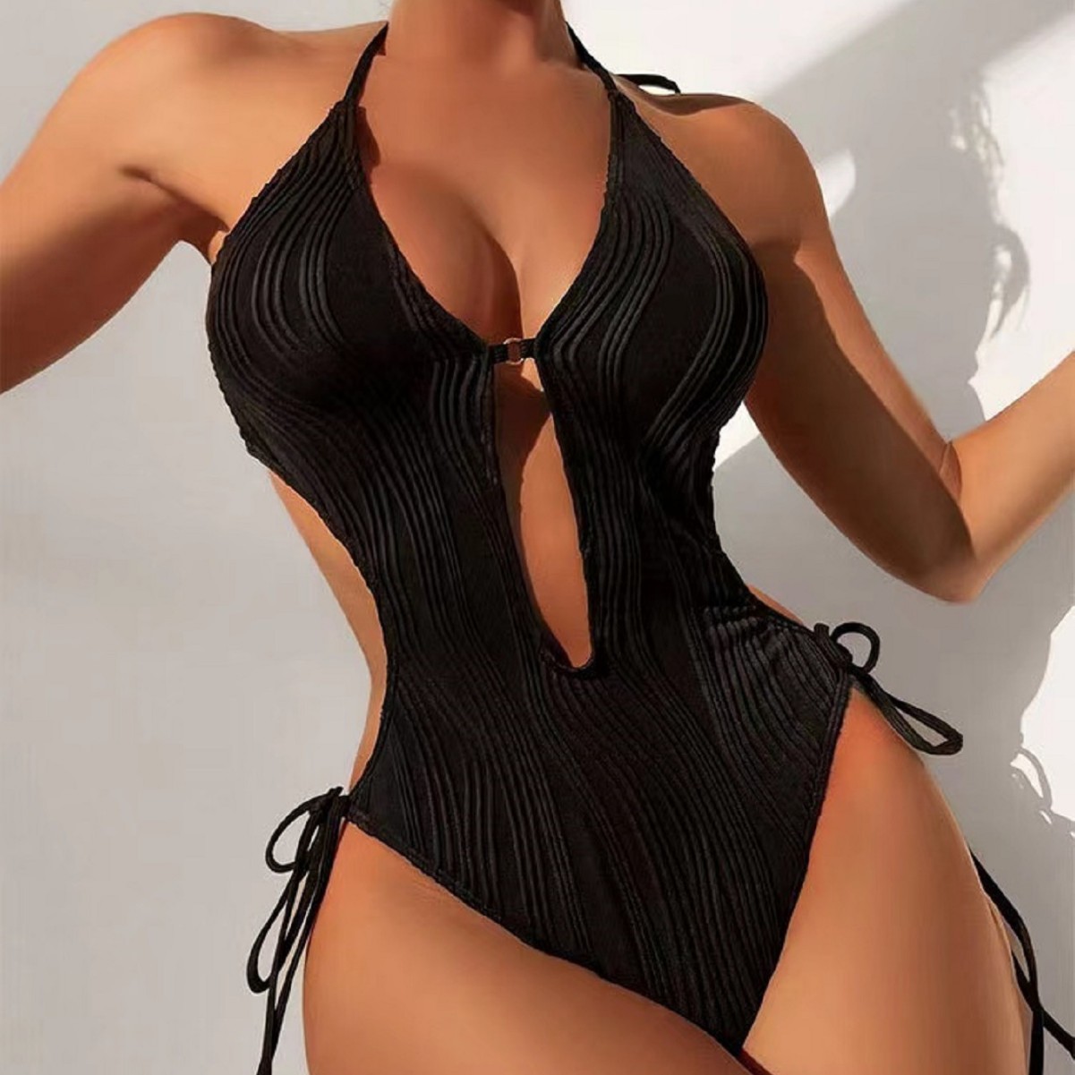 Solid Color Strappy High-Waisted Swimwear - Image 4